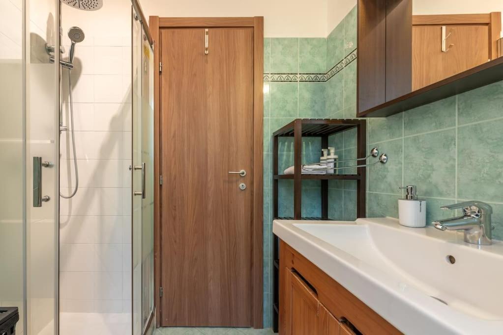 Intero Alloggio Bande Nere M1 Apartamento