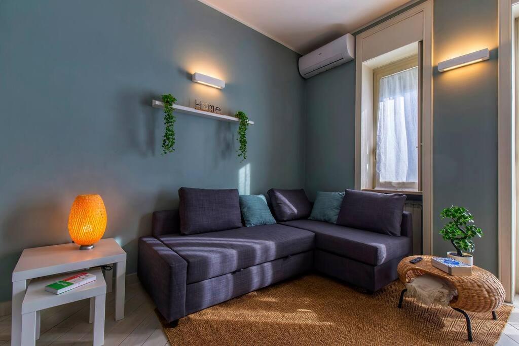 Charmy & Cozy Panoramic Flat 50m From M4 Stop Apartment Milan