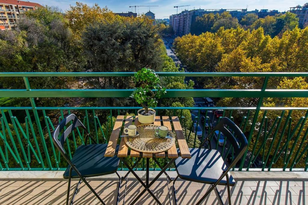 Charmy & Cozy Panoramic Flat 50m From M4 Stop Apartamento *