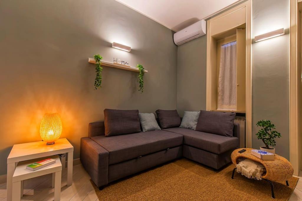 Charmy & Cozy Panoramic Flat 50m From M4 Stop Apartamento *