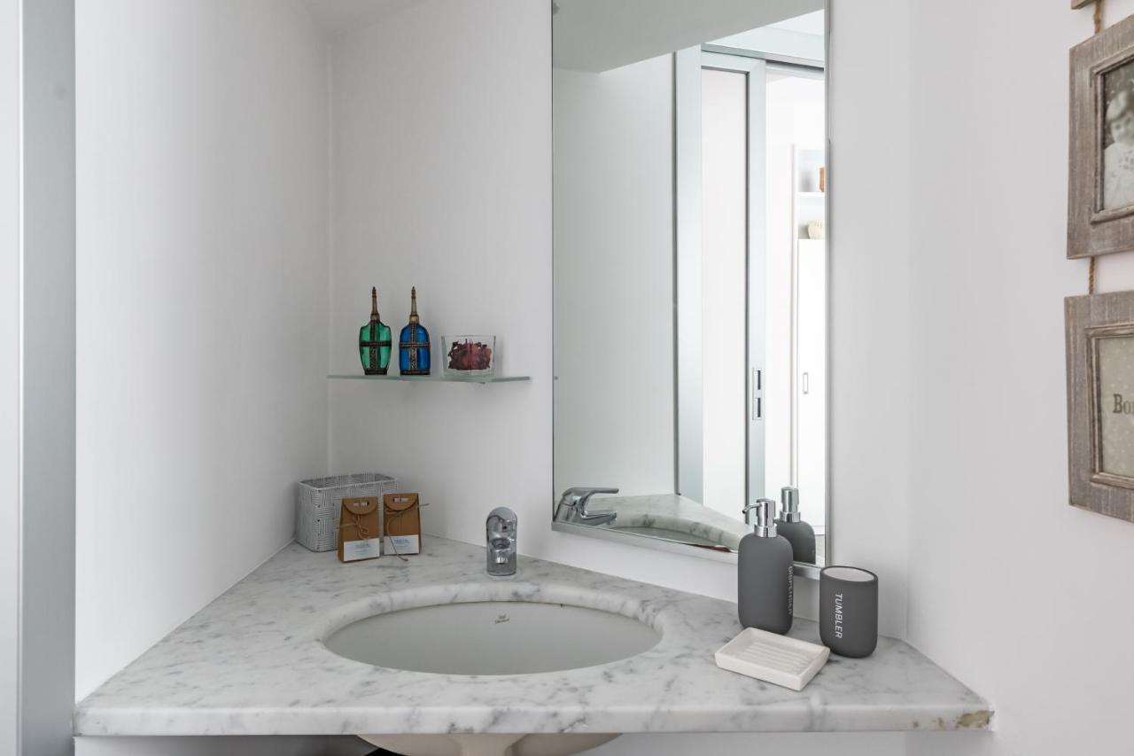 Apartment Ai Fiordalisi - - By Host4u Milan