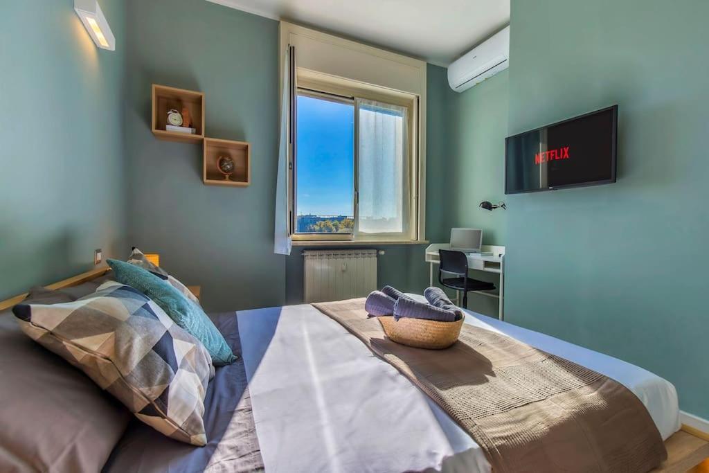 Charmy & Cozy Panoramic Flat 50m From M4 Stop Milão