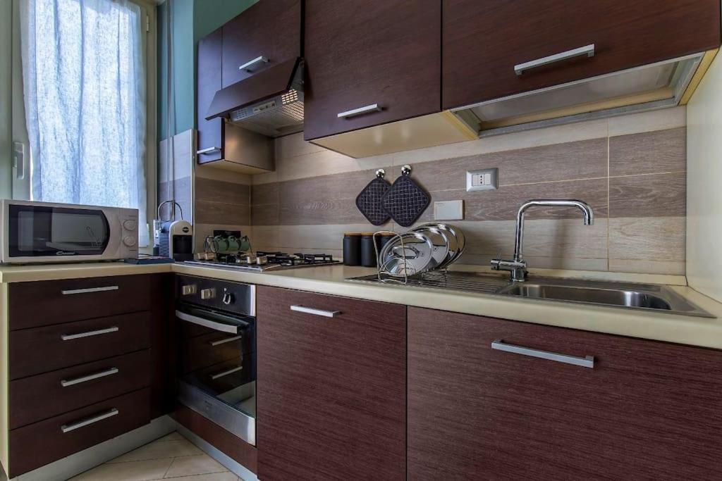Charmy & Cozy Panoramic Flat 50m From M4 Stop * Milão