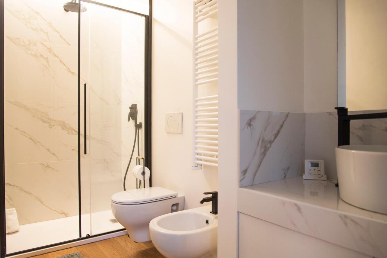 Youhosty - Lambro12 Milan