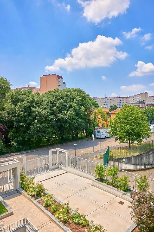 Postumia Joy - Sansiro Stadium - San Carlo Hospital Apartment *