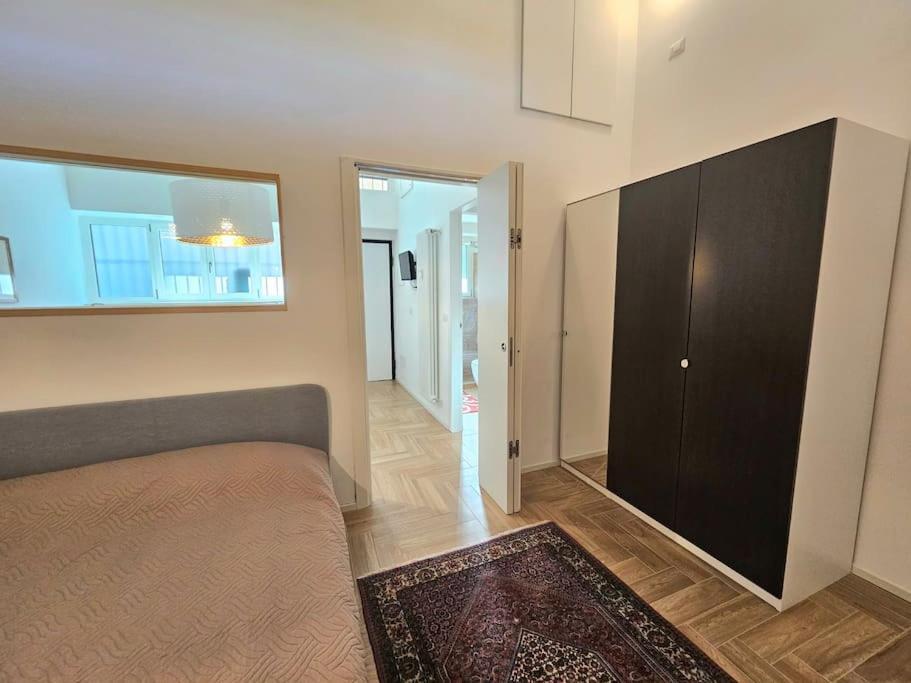 Grazioso Bilocale Ristrutturato Vicino Stazione/metro Apartment