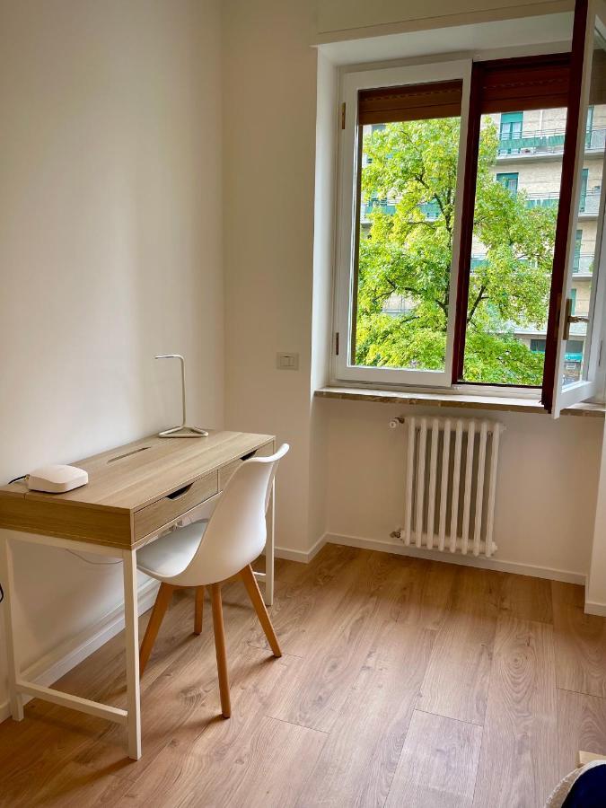 Luxury 2 Bedroom Apartament, Close To San Siro, Fiera And 10 Min Metro To Duomo Apartamento *