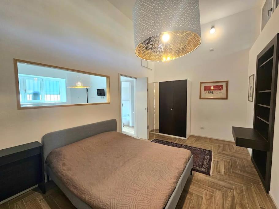 Grazioso Bilocale Ristrutturato Vicino Stazione/metro Apartment *