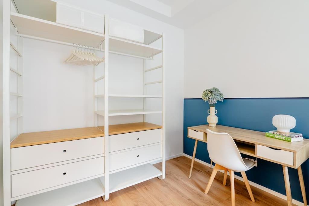 Luxury 1 Bedroom Apartment, Close To San Siro, Fiera And 10 Min Metro To Duomo Apartment