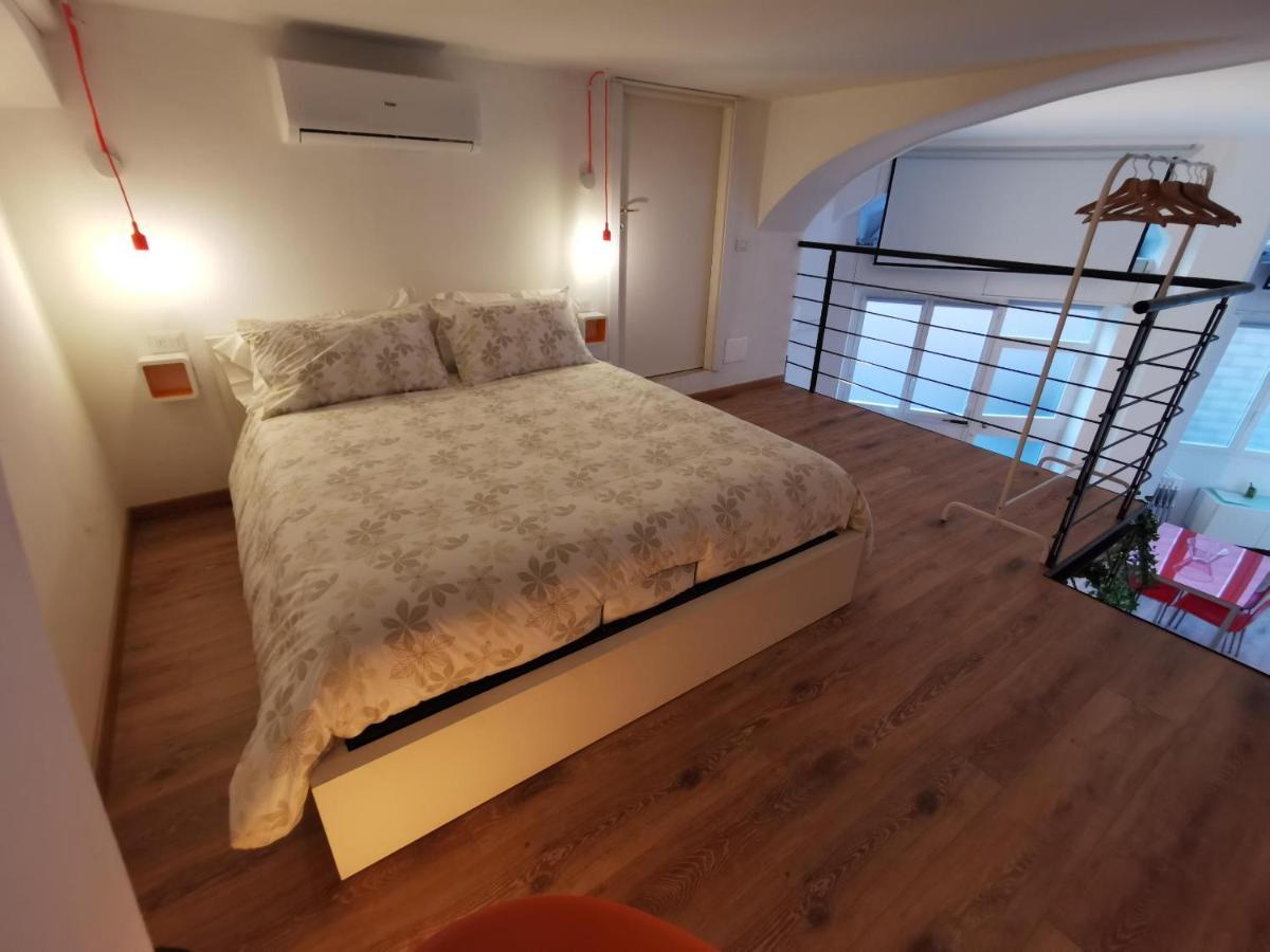 Via Scaldasole 14 Apartamento