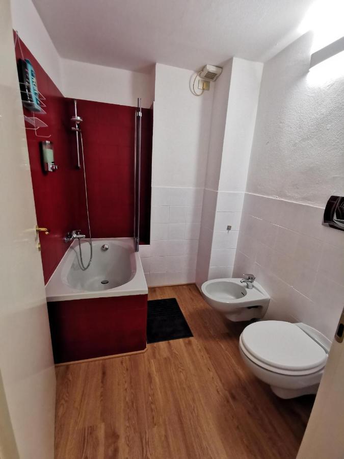 Via Scaldasole 14 Apartamento