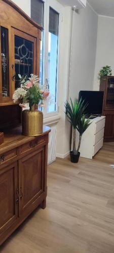 Apartment 2 Bedroom Gem Near Milano Centrale Fast Wi Fi Kademy House