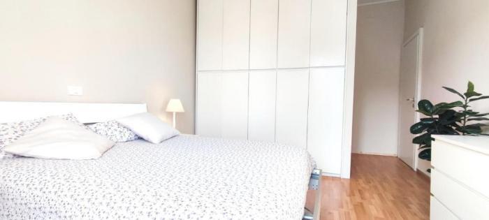 2 Bedroom Gem Near Milano Centrale Fast Wi Fi Kademy House Apartment Milan