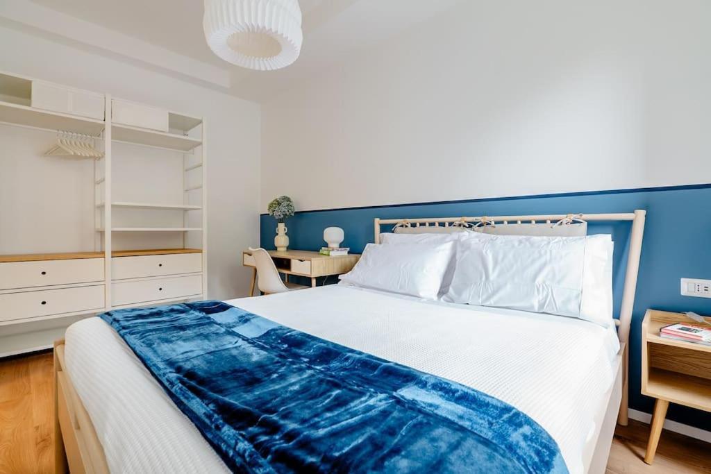 Luxury 1 Bedroom Apartment, Close To San Siro, Fiera And 10 Min Metro To Duomo Apartment Milan