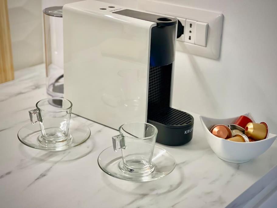 Luxury 1 Bedroom Apartment, Close To San Siro, Fiera And 10 Min Metro To Duomo Apartamento Milão