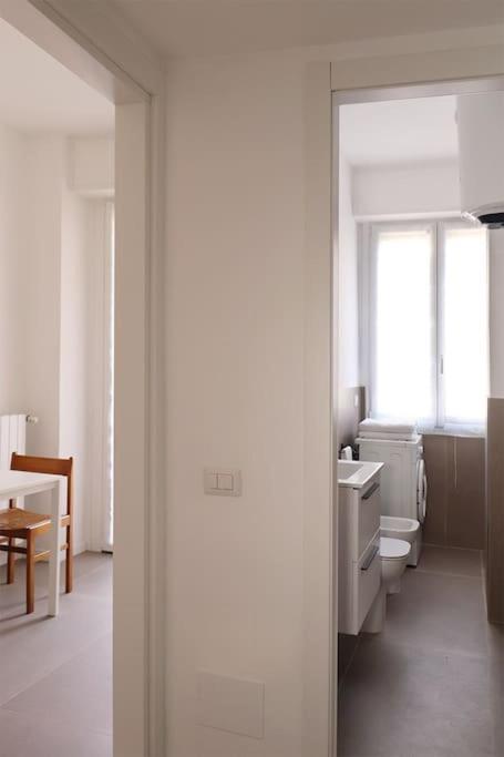 Bilocale Metro 4 Blu Frattini - Airport Linate Apartment Milan