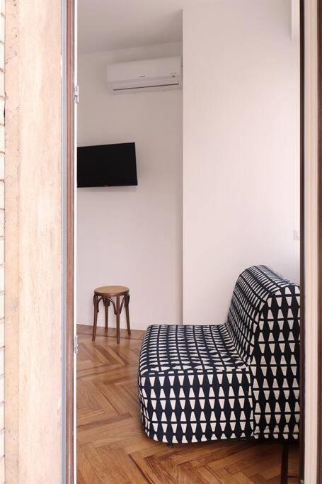 Apartment Bilocale Metro 4 Blu Frattini - Airport Linate