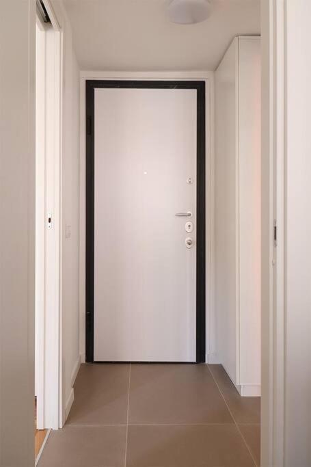 Bilocale Metro 4 Blu Frattini - Airport Linate Apartment Milan