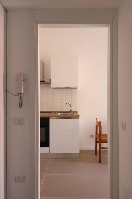 Apartment Bilocale Metro 4 Blu Frattini - Airport Linate *