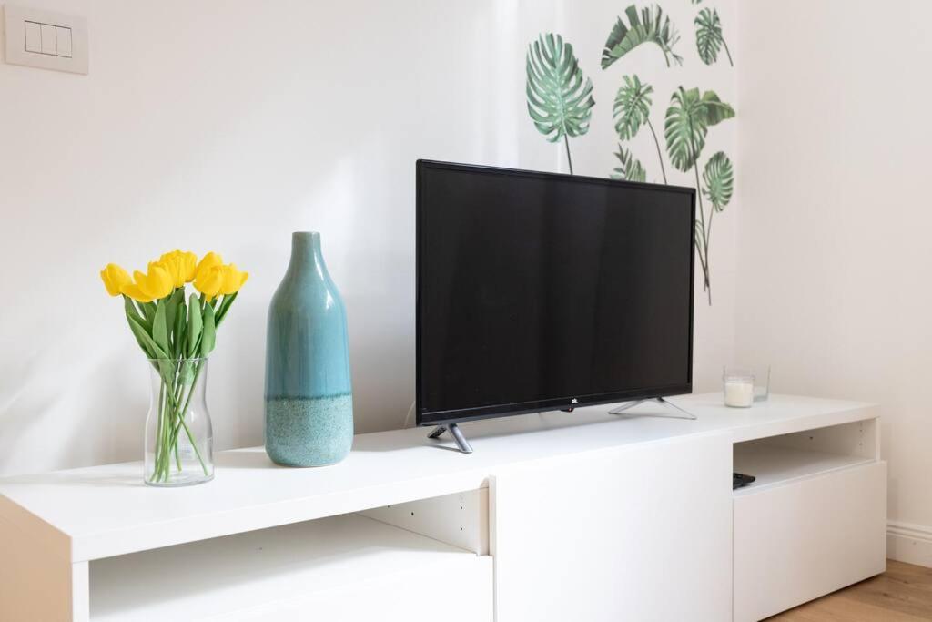 Apartment Elegante A City Life- Mico-fiera-accessoriato E Wifi *