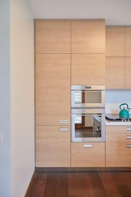 Large Navigli Apartment Milan
