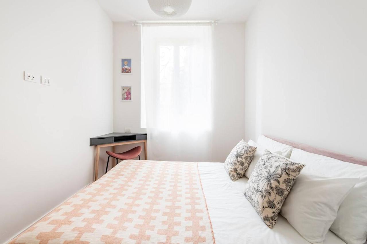 Bocconi 2 In Stile Corte Milanese Apartamento *