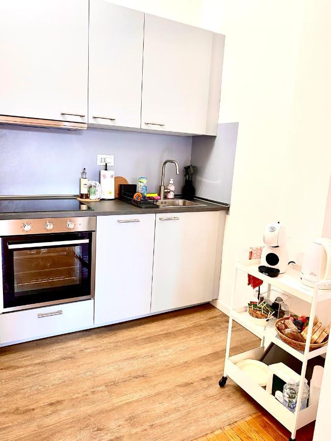 Daniela's Spazioso Ai Navigli Apartment Milan