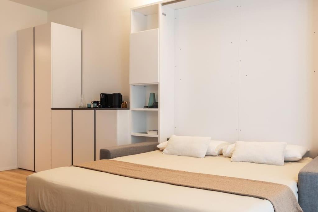 Emotichome 8 E 9 Flexyrent Studio Apartamento Milão