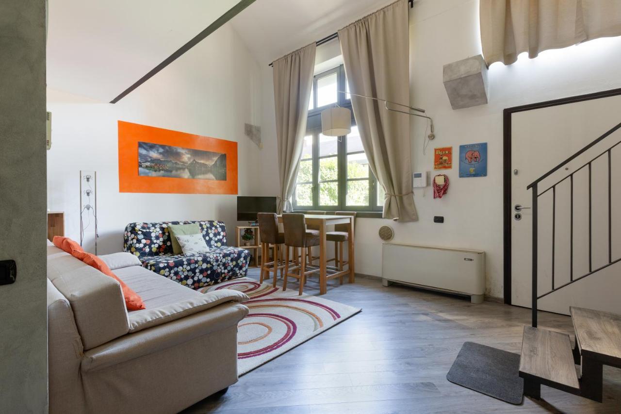 Guesthost - Milano Vigentino Loft With Terrace *
