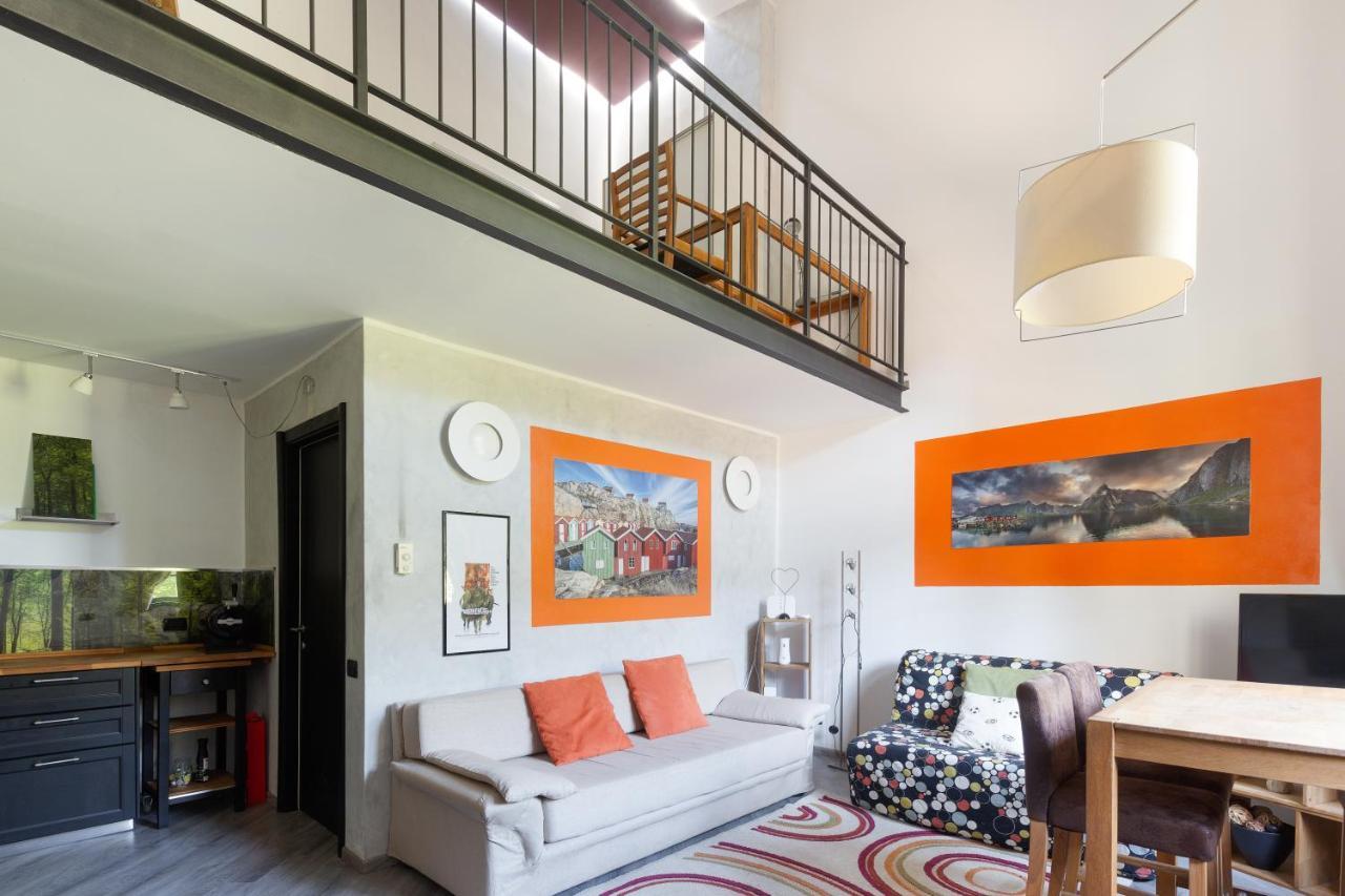 Guesthost - Milano Vigentino Loft With Terrace Milan