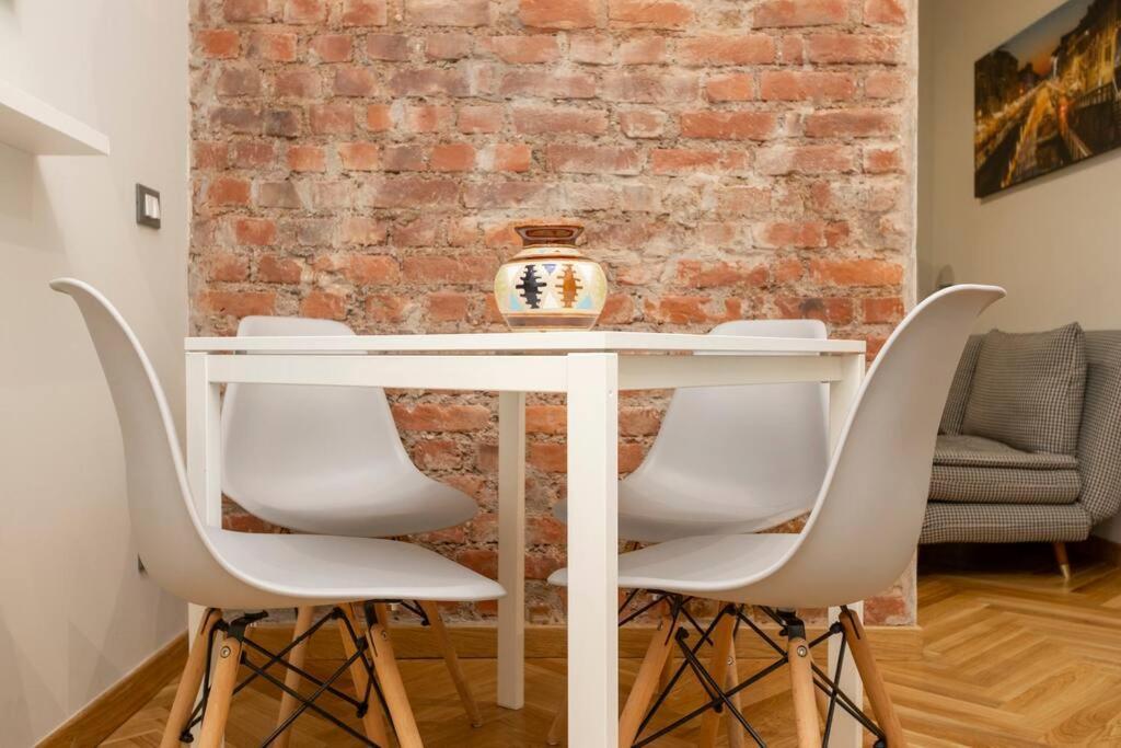 Apartamento The Italian Design - 10 Minutes To Duomo Milão