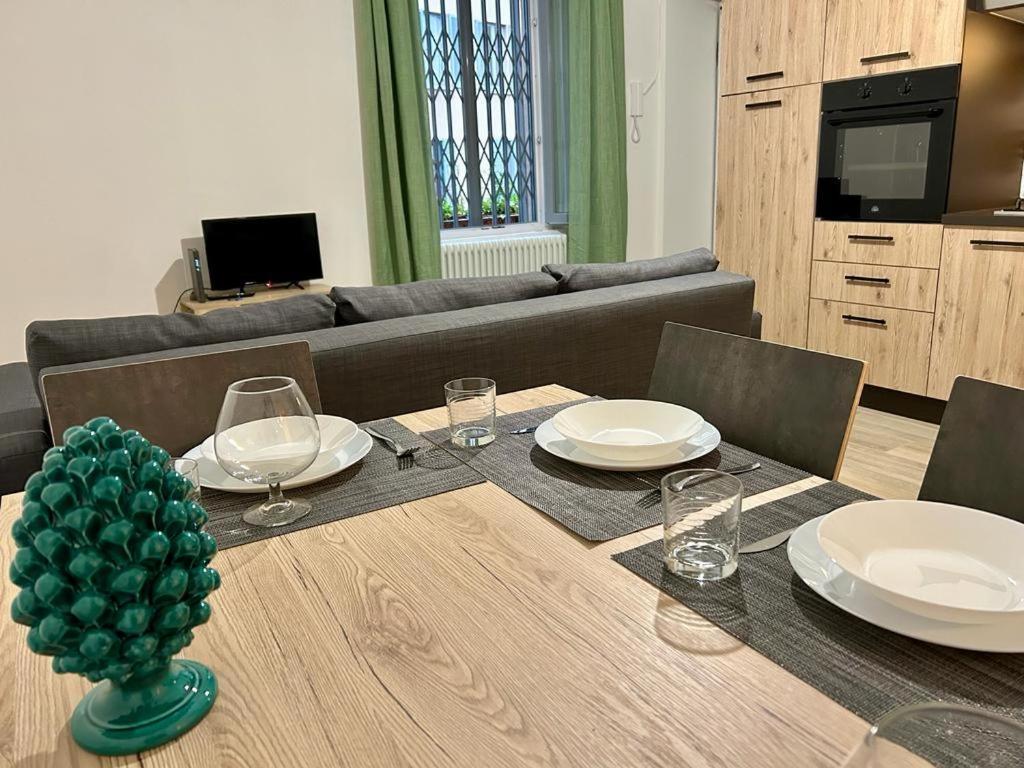 Kibilu - Via Valtellina - Quartiere Isola - Stazione Garibaldi - Monumentale - Vicinanze Brera Apartment