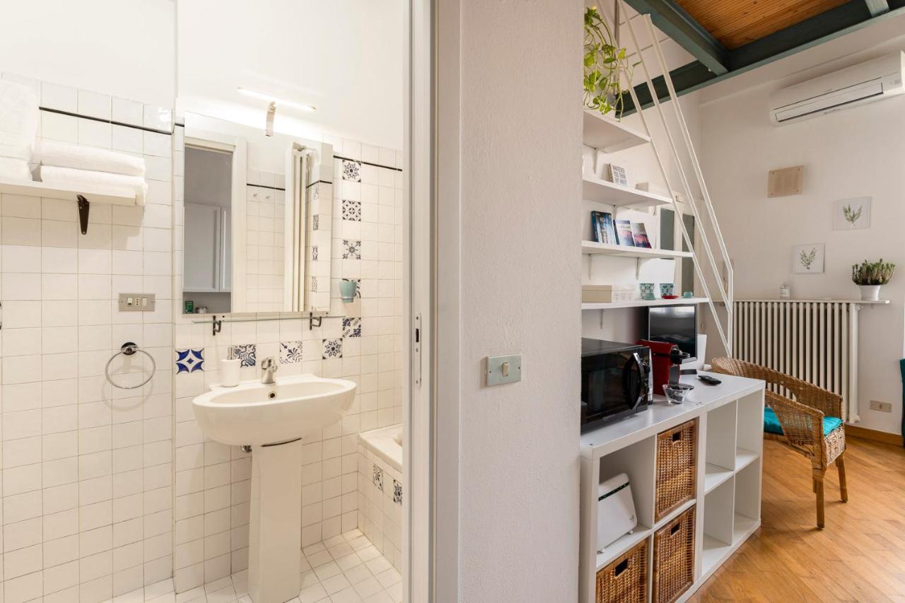 Loft Navigli Porta Genova * Milan