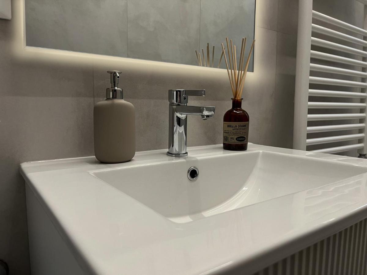 Apartment Duomo 15 Minuti - Led House Milan