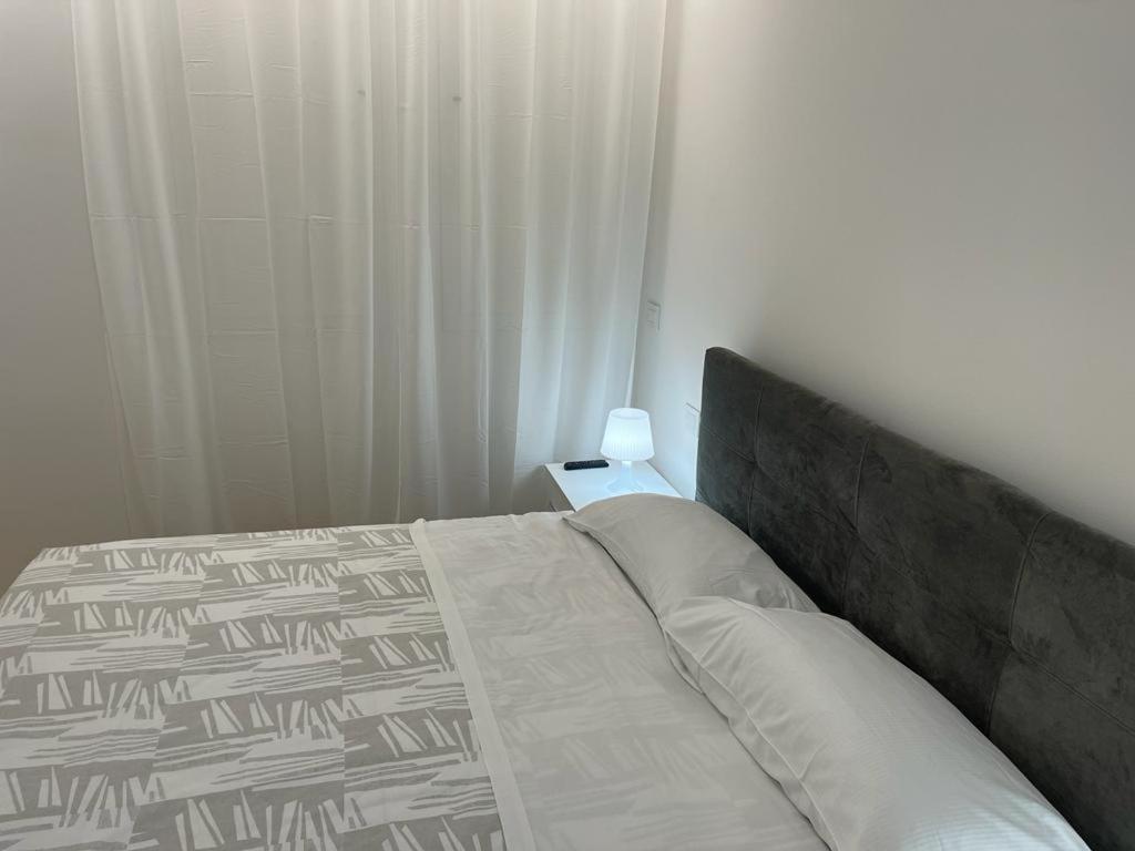 Imhome - Dante * Milan