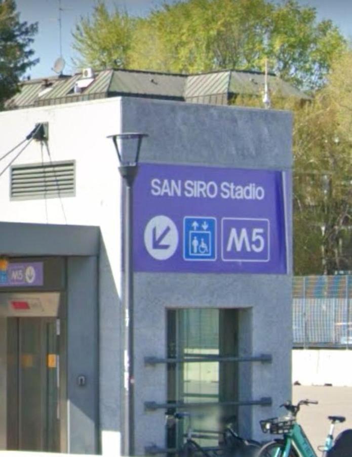 Doppia A 700 Metri Dallo Stadio Cir 015146 Guest house *