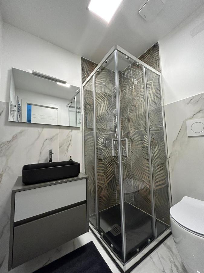 Guest house 1702, Con La Matrimoniale Con Il Bagno Privato E Un Comune *