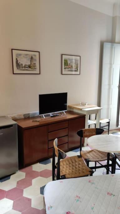 Apartment Monolocale Intimo Con Terrazzino Milan