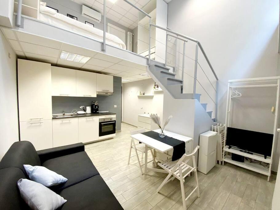 {milano Centrale - Corso Buenos Aires} White Loft Apartment *