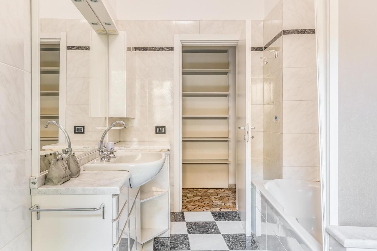 Apartment Ampio Zona Moscova Con Due Terrazzi