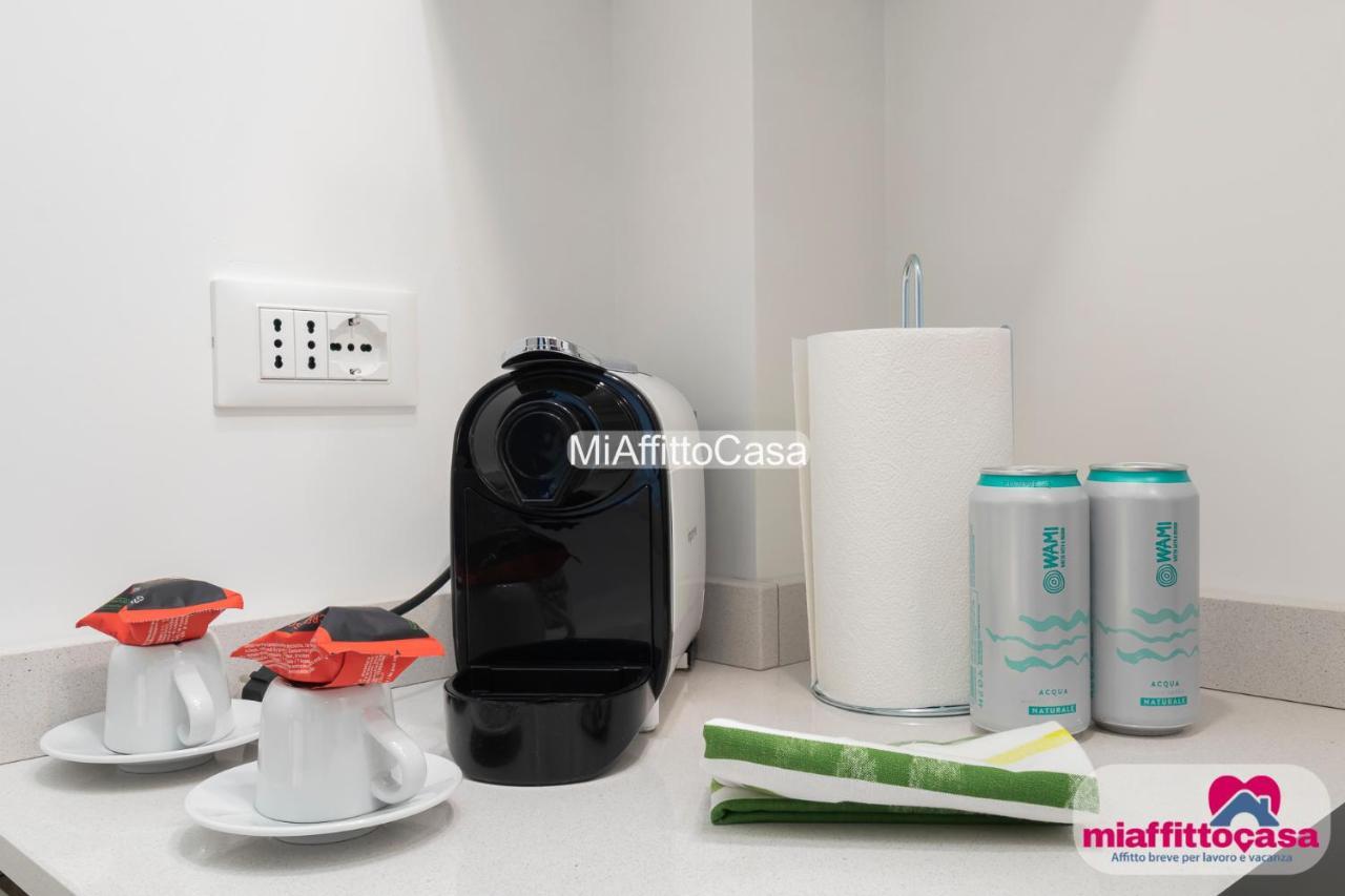 Black And Porta Venezia Apartment *
