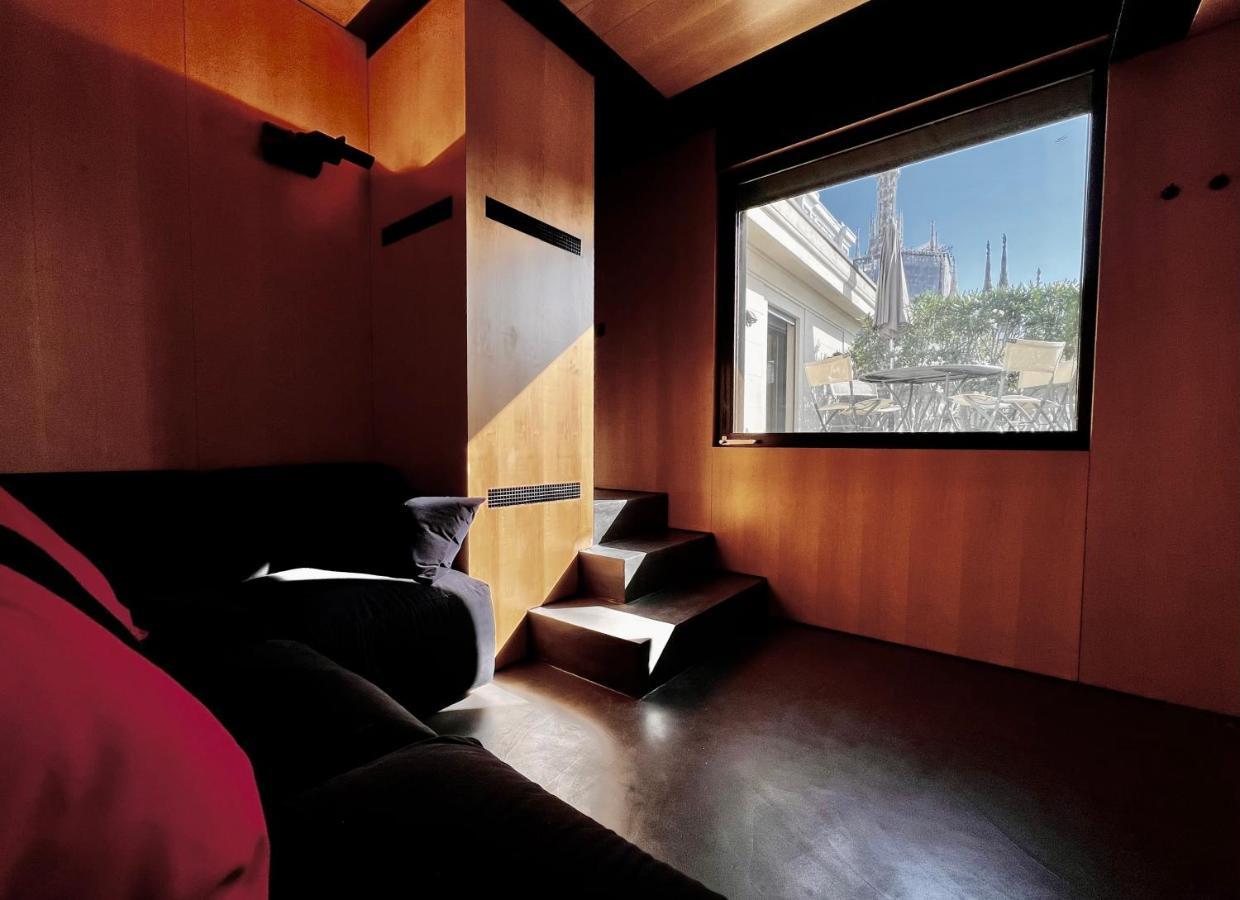 Big Duomo View Sailboat-inspired Penthouse Milan