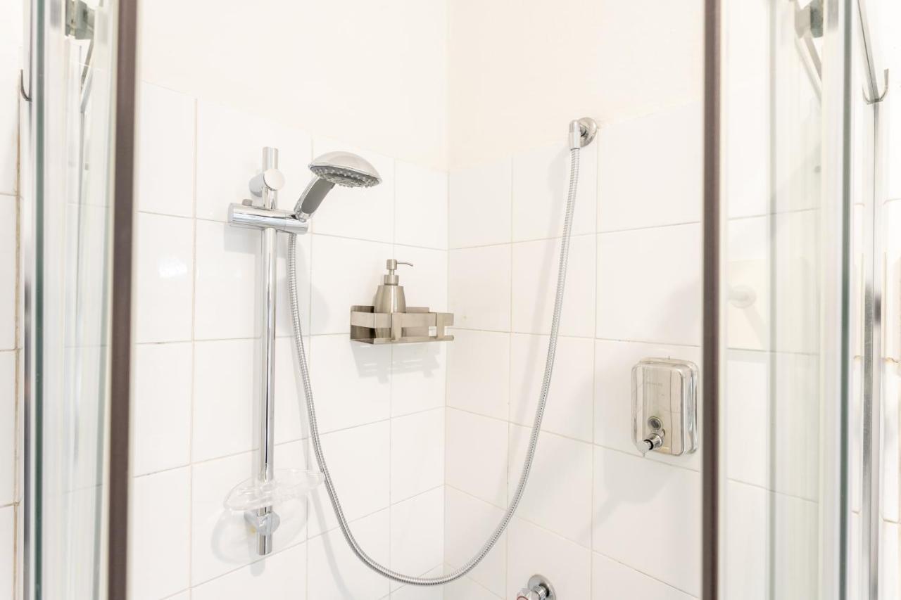 Luna Homes - In Farini Apartment