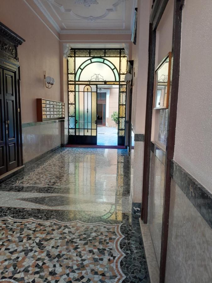 Martina, Silenzioso A 100 Metri Dalla Metropolitana Appartamento