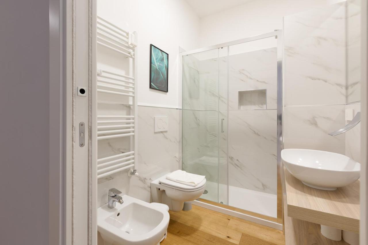 Cimiano M2 Balcony Milan