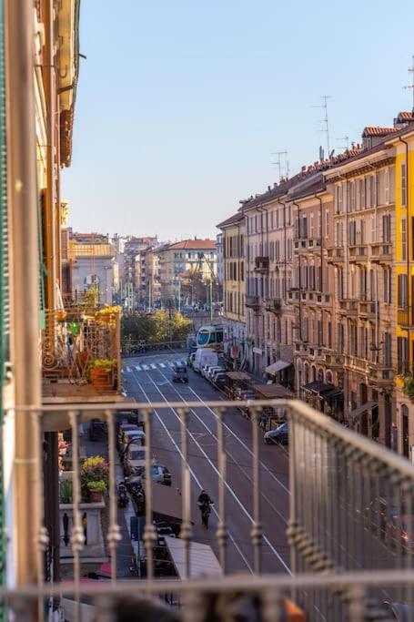 Navigli Ringhiera House Milão