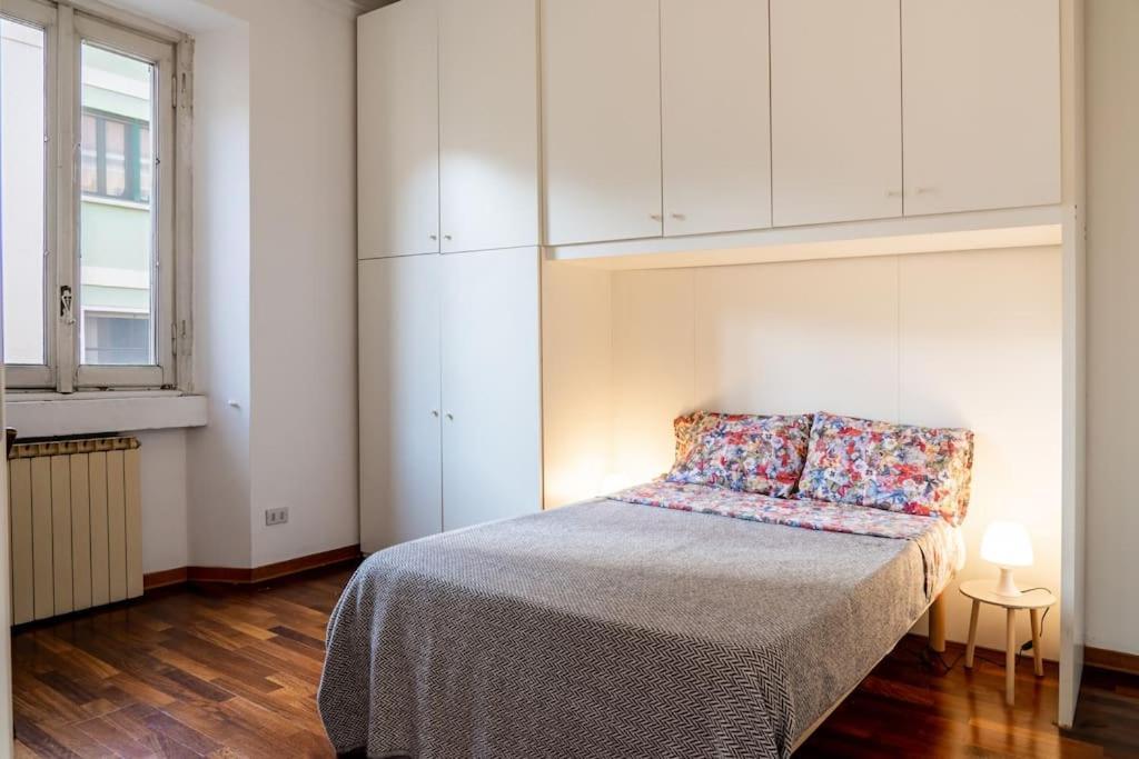 Apartment Luminoso In Centro Storico Milan