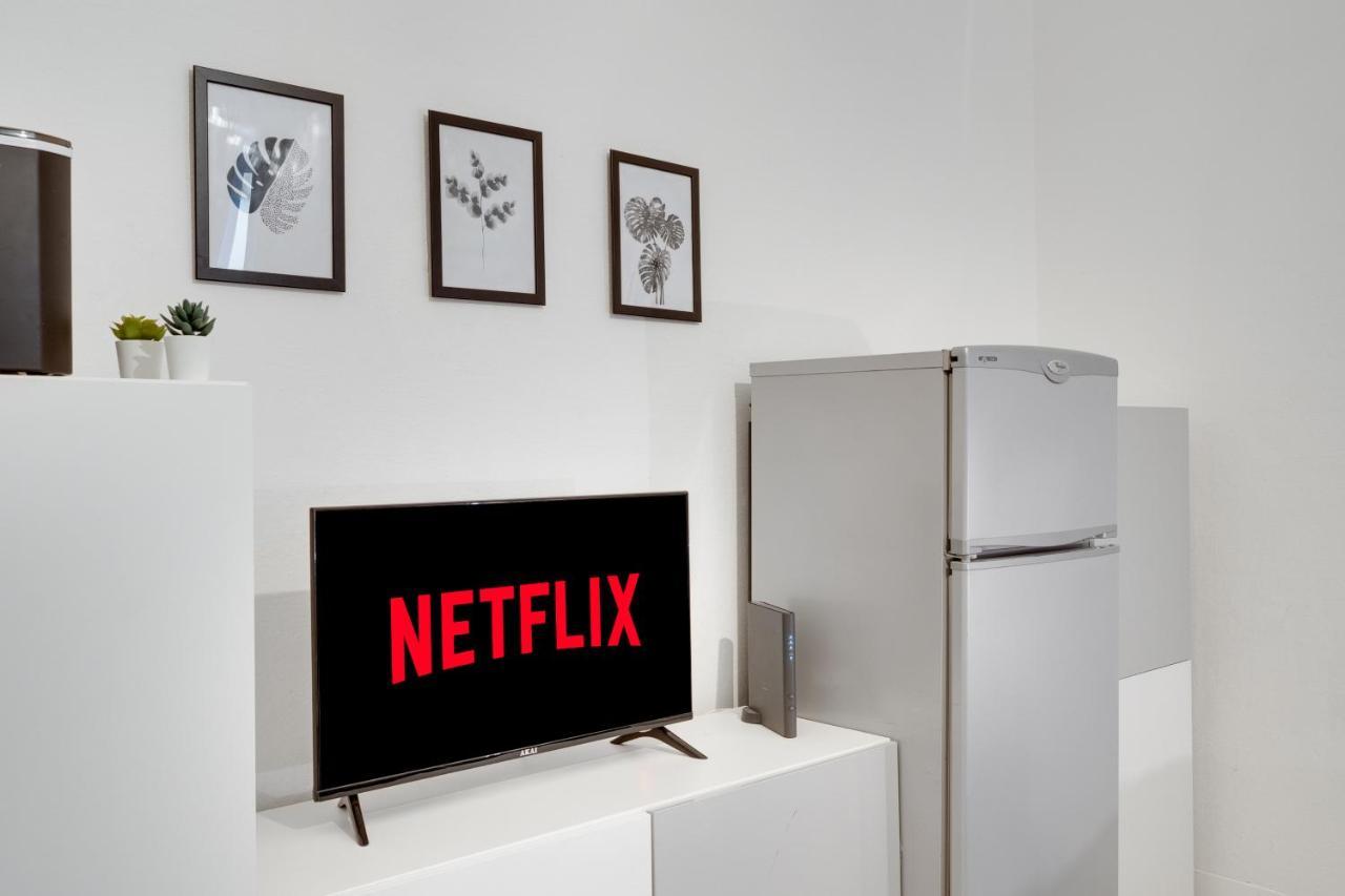 Appartamento Comfy Free Wi-fi And Netflix, 4 Stops To Duomo Square