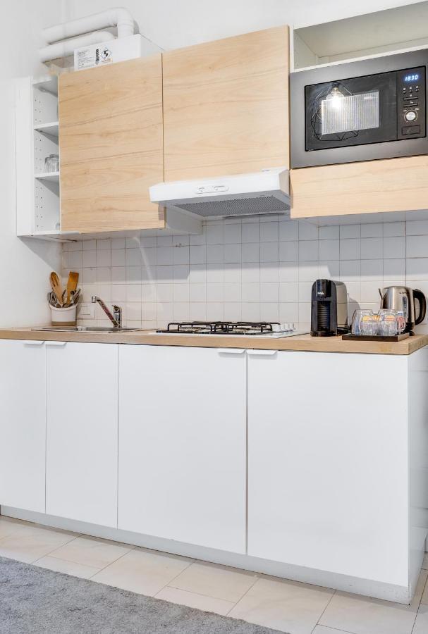 Appartamento Comfy Free Wi-fi And Netflix, 4 Stops To Duomo Square Milano