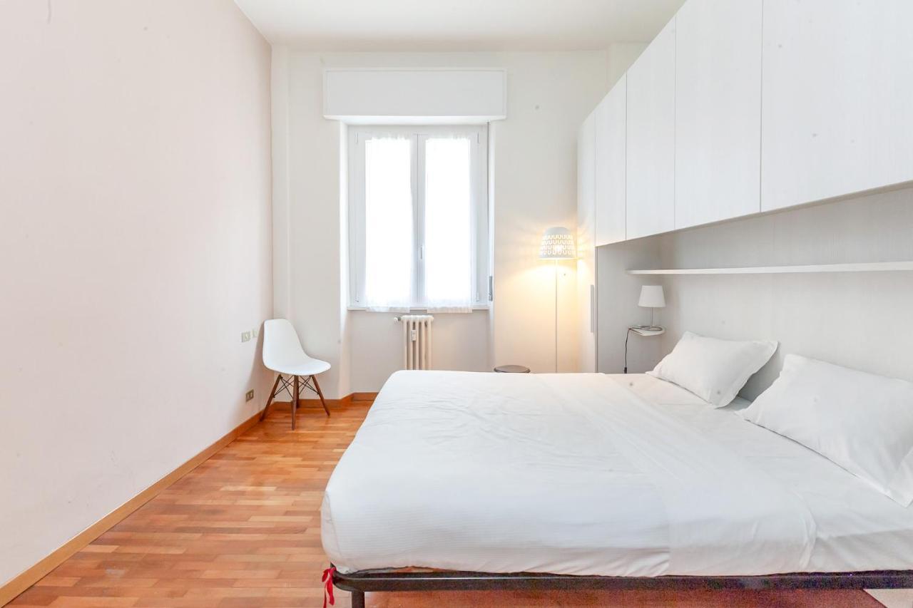 In The Center - 20' Walk From Duomo Apartment Milan